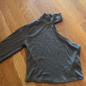 Garage one shoulder top